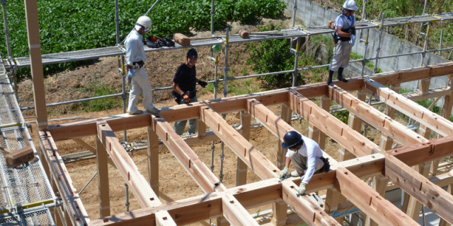 『建築の匠　切中』<br />愛知県東海市加木屋町白拍子１４７番地<br />ＴＥＬ（携帯番号）０９０－２７７３－３８８８<br />Ｅ-mail：takumi@kirunaka.jp
