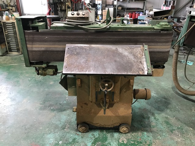 横型ベルトサンダー（３００×９００）