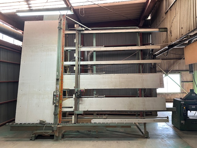 パネルソー（８尺、ラック式）