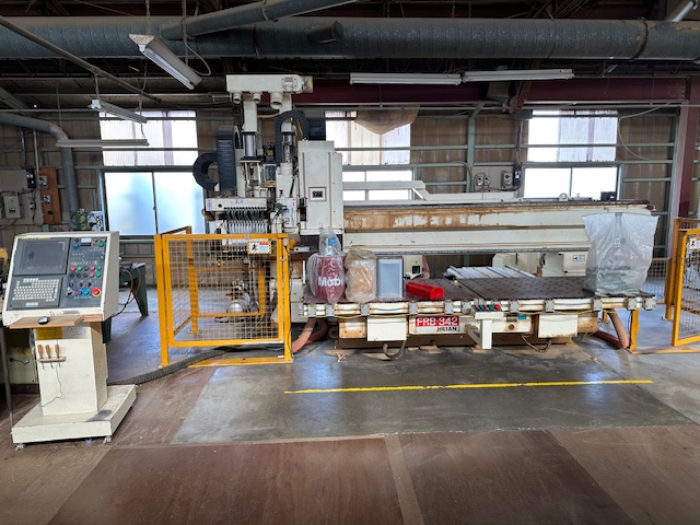 ＣＮＣ複合ボーリングマシン